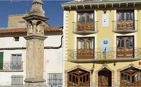 Hostal Las Grullas